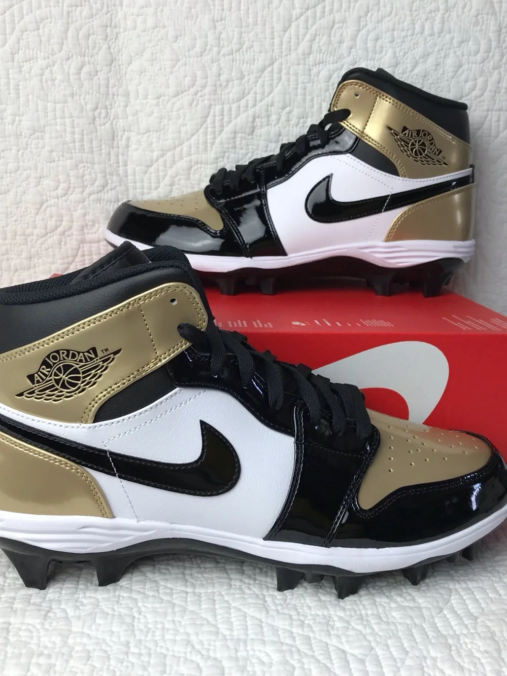 Nike Air Jordan 1 Mid TD Football Cleats Men’s SZ 11 Metallic Gold FJ6805-701